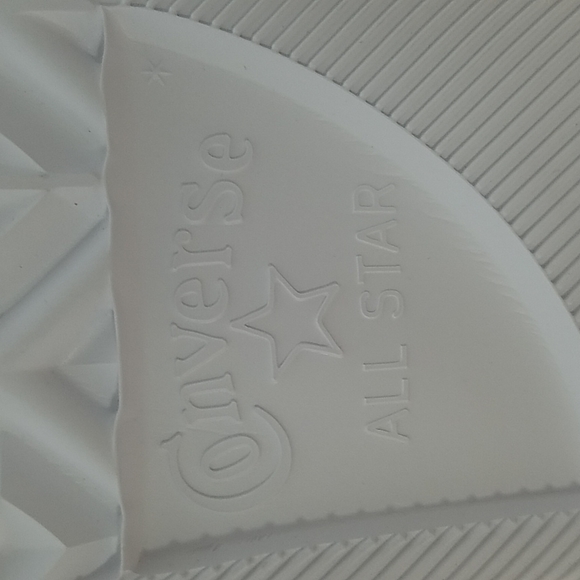 Converse BRAND New - Picture 15 of 15